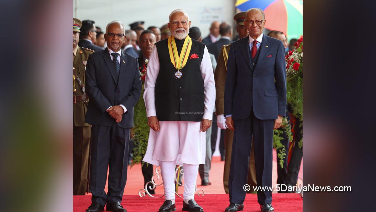 Narendra Modi, Modi, BJP, Bharatiya Janata Party, Prime Minister of India, Prime Minister, Narendra Damodardas Modi, Mauritius, Mauritius National Day, Indian Navy, Dharambeer Gokhool