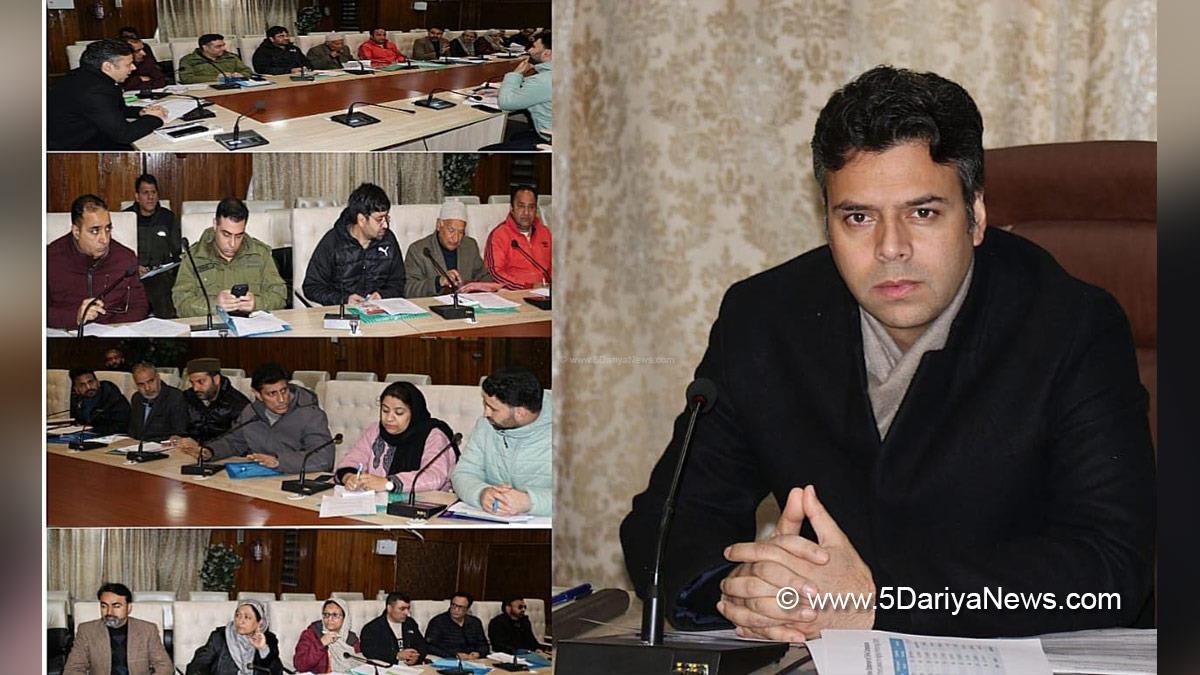 Dr Bilal Mohi Ud Din Bhat, Srinagar, Deputy Commissioner Srinagar, Kashmir, Jammu And Kashmir, Jammu, District Administration Srinagar, Cigarette and Other Tobacco Product Act, COPTA, District Level Coordination Committee, DLCC