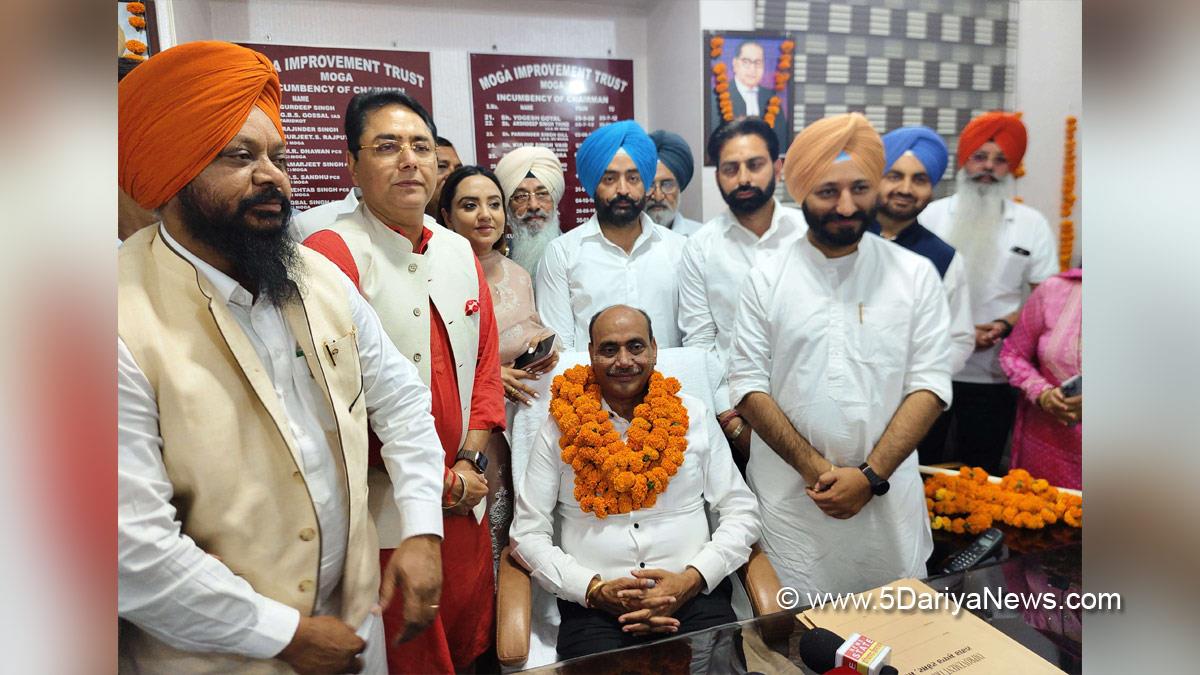 Aman Arora, AAP, Aam Aadmi Party, AAP Punjab, Aam Aadmi Party Punjab,Government of Punjab, Punjab Government, Raman Mittal, Amandeep Kaur Arora,Devinderjeet Singh Laddi Dhose ,Manjit Singh Bilaspur,Amritpal Singh Sukhanand,Sagar Setia, DC Moga, Deputy Commissioner Moga, Moga 