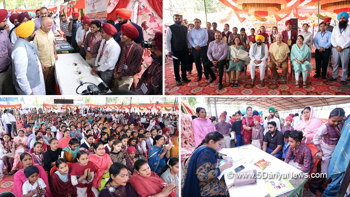 Bhagwant Mann, Bhagwant Singh Mann, AAP, Aam Aadmi Party, Aam Aadmi Party Punjab, AAP Punjab, Government of Punjab, Punjab Government, Punjab, Chief Minister Of Punjab, Manish Sisodia, Sandeep Rishi, DC Sangrur, Deputy Commissioner Sangrur, Sangrur