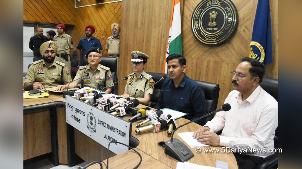 Himanshu Aggarwal, DC Jalandhar, Jalandhar, Deputy Commissioner Jalandhar,Dhanpreet Kaur, Police Commissioner, Anti Drug Mission, Drive Against Drugs, Comprehensive Action against Drug Abuse, CADA, Nasha Mukt Bharat Abhiyan, War Against Drugs, Yudh Nashian Virudh, Arpit Shukla, Gaurav Yadav, Police, Punjab Police, Cordon and Search Operation, CASO
