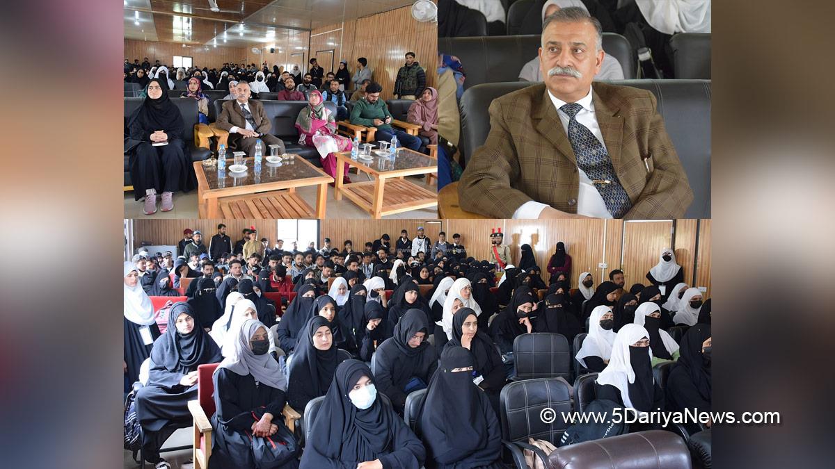 Manzoor Ahmad Qadri, Bandipora, Deputy Commissioner Bandipora, Kashmir, Jammu And Kashmir, Jammu, District Administration Bandipora, Nasha Mukt Jammu and Kashmir, GDC Bandipora