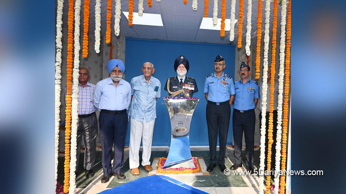 Military, Air Force, Indian Air Force, Arjan Singh Padma Vibhushan, Vijay Kumar Garg, Marshal Arjan Singh, Air Force History