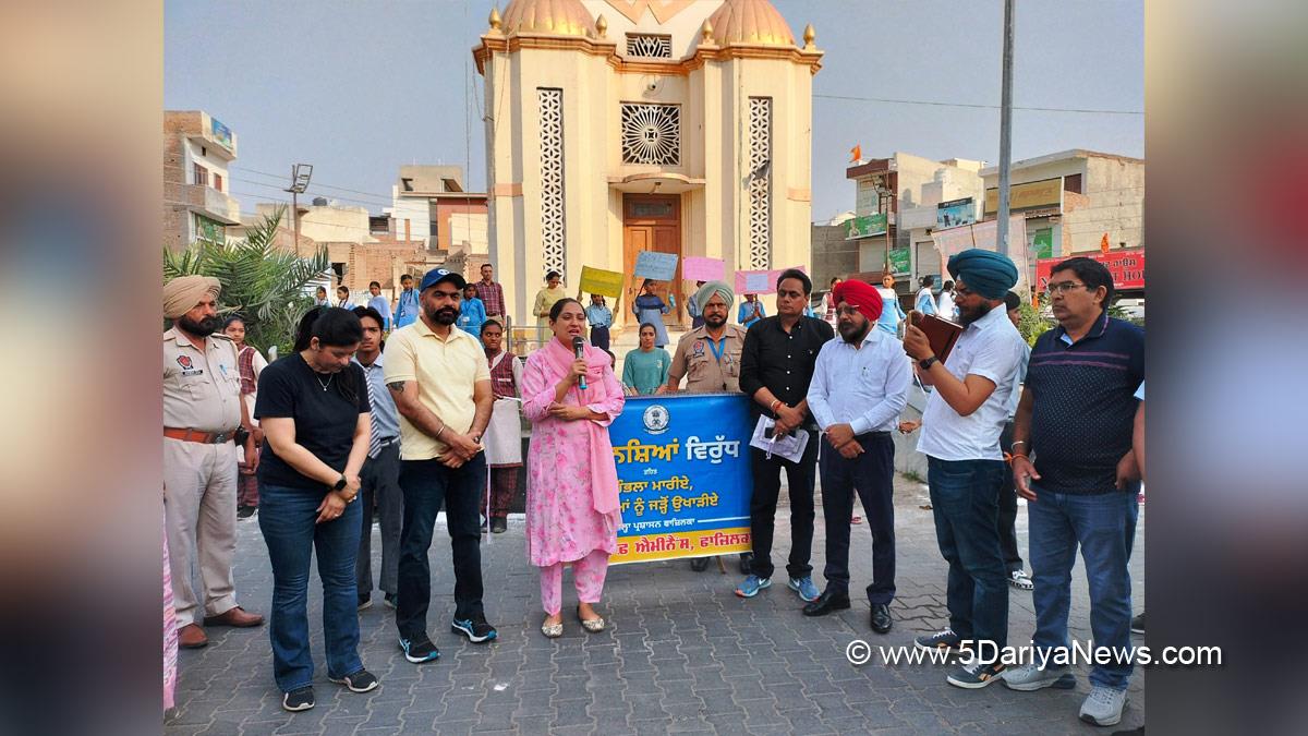 Amarpreet Kaur Sandhu, DC Fazilka, Fazilka, Deputy Commissioner Fazilka, Anti Drug Mission, Drive Against Drugs, Comprehensive Action against Drug Abuse, CADA, Nasha Mukt Bharat Abhiyan, War Against Drugs, Yudh Nashian Virudh, Arpit Shukla, Gaurav Yadav, Police, Punjab Police, Cordon and Search Operation, CASO