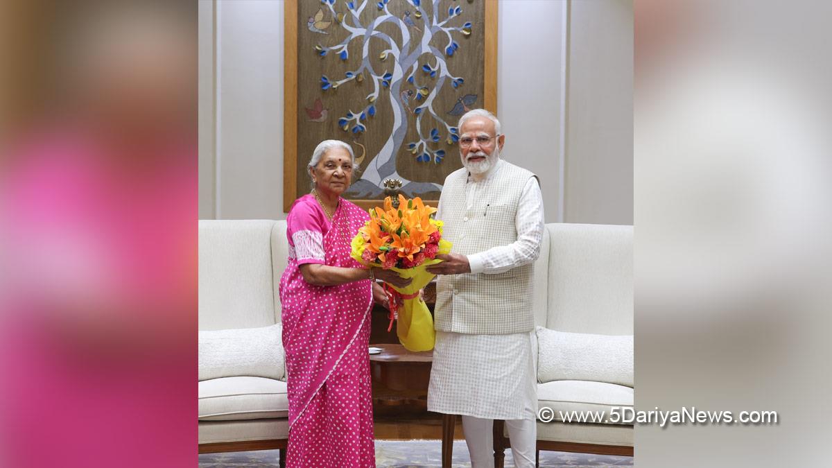 Narendra Modi, Modi, BJP, Bharatiya Janata Party, Prime Minister of India, Prime Minister, Narendra Damodardas Modi, Anandiben Patel, Governor of Uttar Pradesh
