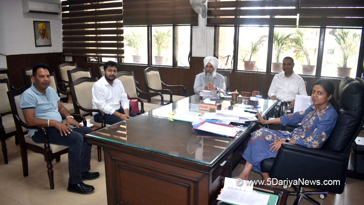 Aashika Jain, DC Hoshiarpur, Deputy Commissioner Hoshiarpur, Hoshiarpur
