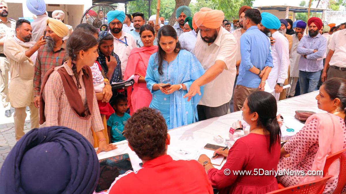 Aap Di Sarkar Aap De Dwaar, Aap Di Sarkar Aap De Dwar, Aap Di Sarkar Aap De Dwaar Scheme, Aap Di Sarkar Aap De Dwaar Scheme In Punjab, Government of Punjab, Punjab Government, Sakshi Sawhney, DC Amritsar, Amritsar, Deputy Commissioner Amritsar
