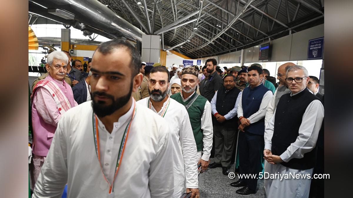 Manoj Sinha, Lieutenant Governor JK, Raj Bhavan, Jammu, Srinagar, Kashmir, Jammu And Kashmir, Srinagar International Airport, Omar Abdullah, Chief Minister of JK, Jammu and Kashmir National Conference, National Conference, Nasir Aslam Wani, Dheeraj Gupta, Vijay Kumar Bidhuri, DDC Kashmir, Divisional Commissioner Kashmir