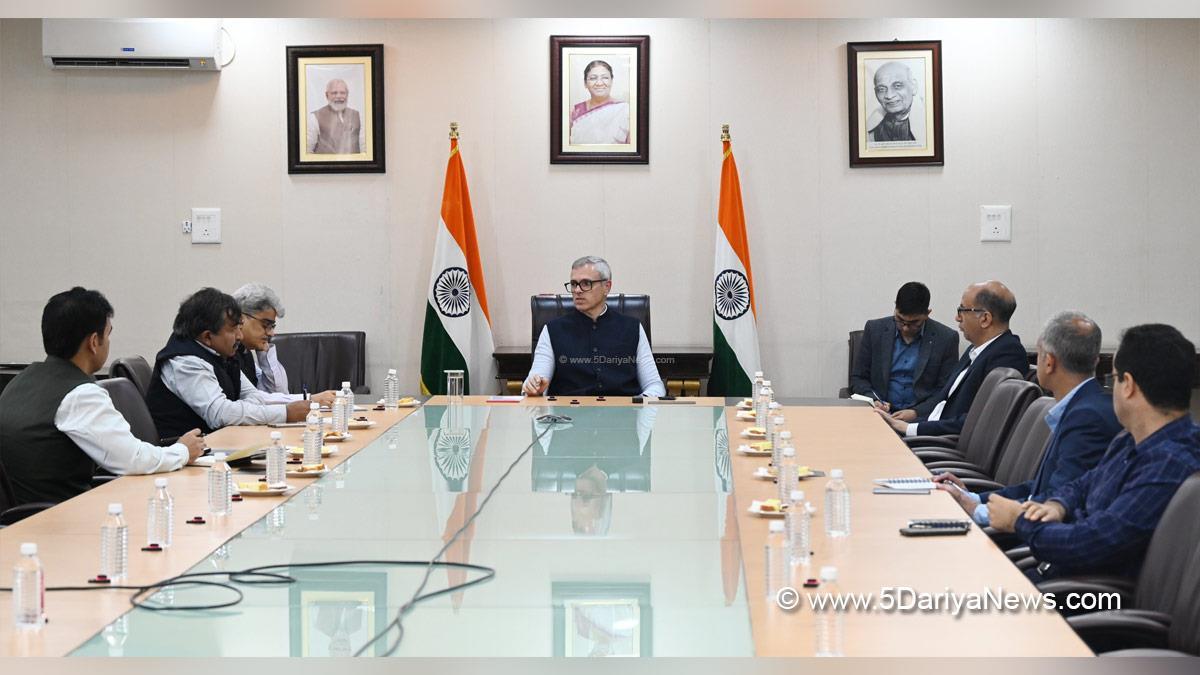 Omar Abdullah, Chief Minister of JK, Jammu and Kashmir National Conference, National Conference, Srinagar, Kashmir, Jammu And Kashmir, Jammu, Border Security, LOC, Cross Border Shelling, Nasir Aslam Wani, Dheeraj Gupta