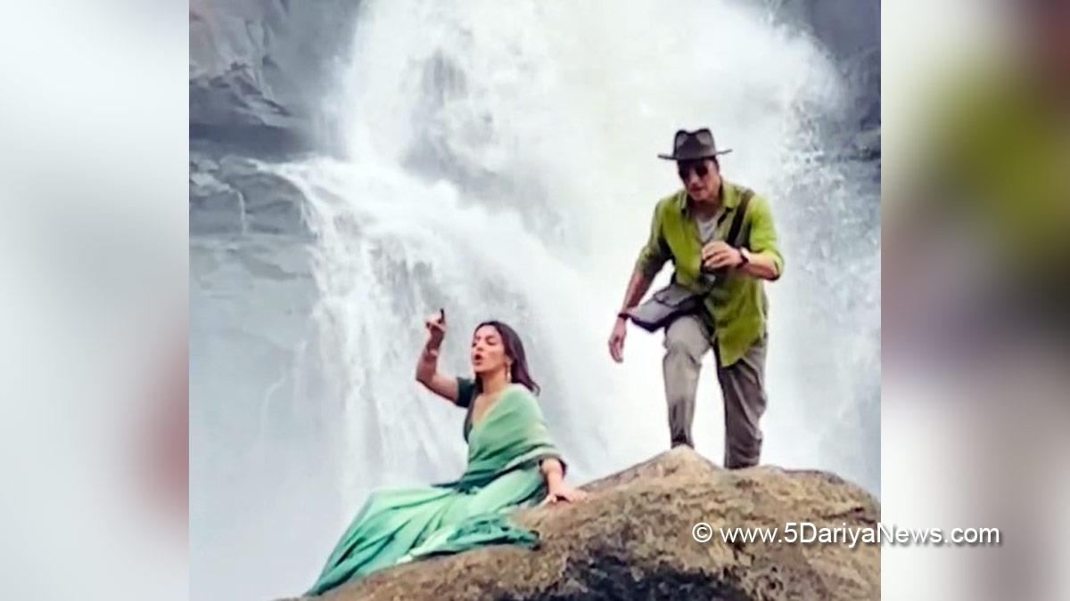 Akshay Kumar, Bollywood, Entertainment, Mumbai, Actor, Cinema, Hindi Films, Movie, Mumbai News,Wamiqa Gabbi, Bhooth Bangla