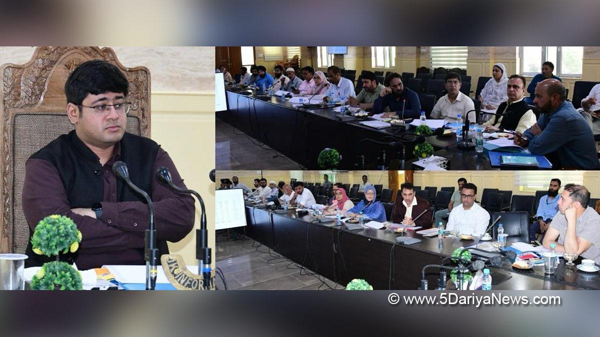 Jatin Kishore, Ganderbal, Deputy Commissioner Ganderbal, Kashmir, Jammu And Kashmir, Jammu, District Administration Ganderbal, District Level Review Committee, DLRC, District Consultative Committee, DCC