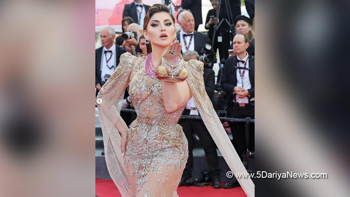 Urvashi Rautela, Bollywood, Entertainment, Mumbai, Actress, Cinema, Hindi Films, Movie, Mumbai News, Heroine