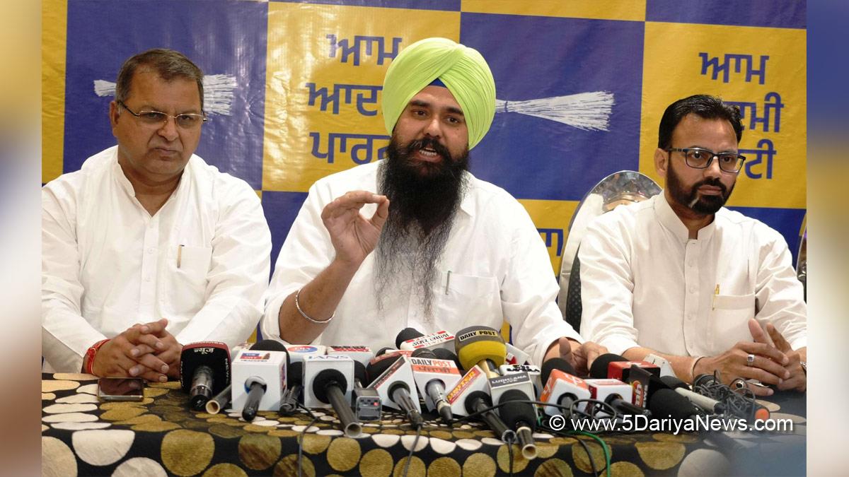 Malwinder Singh Kang, Malvinder Singh Kang, AAP, Aam Aadmi Party, Aam Aadmi Party Punjab, AAP Punjab, Neel Garg