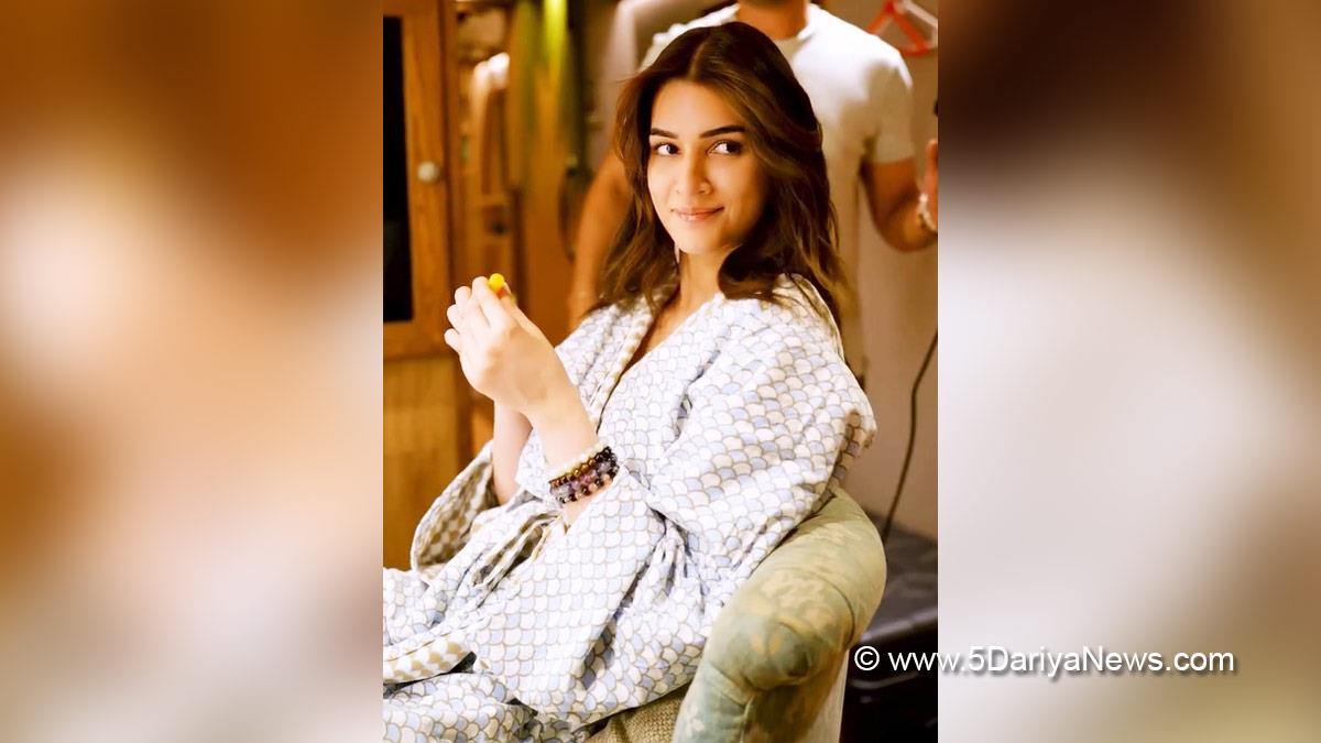 Kriti Sanon, Bollywood, Entertainment, Mumbai, Actress, Cinema, Hindi Films, Movie, Mumbai News, Heroine