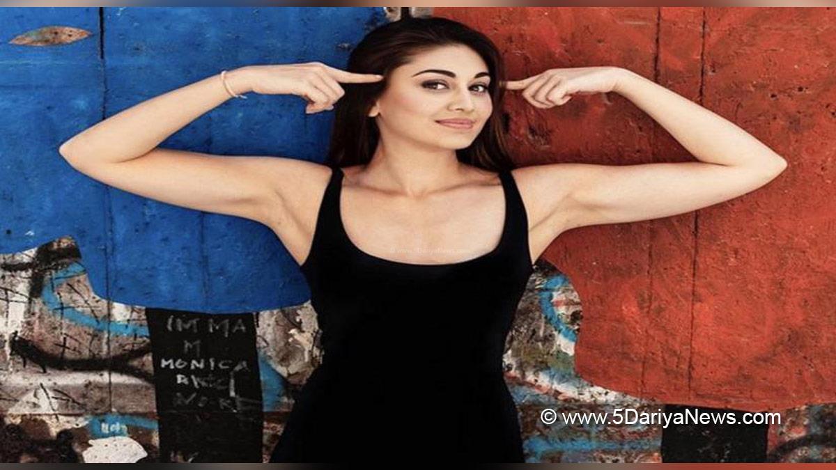 Bollywood, Entertainment, Mumbai, Actress, Cinema, Hindi Films, Movie, Mumbai News, Heroine, Shefali Jariwala, Kaanta Laga Girl