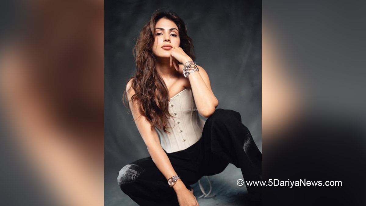 Bollywood, Entertainment, Mumbai, Actress, Cinema, Hindi Films, Movie, Mumbai News, Heroine, Rhea Chakraborty
