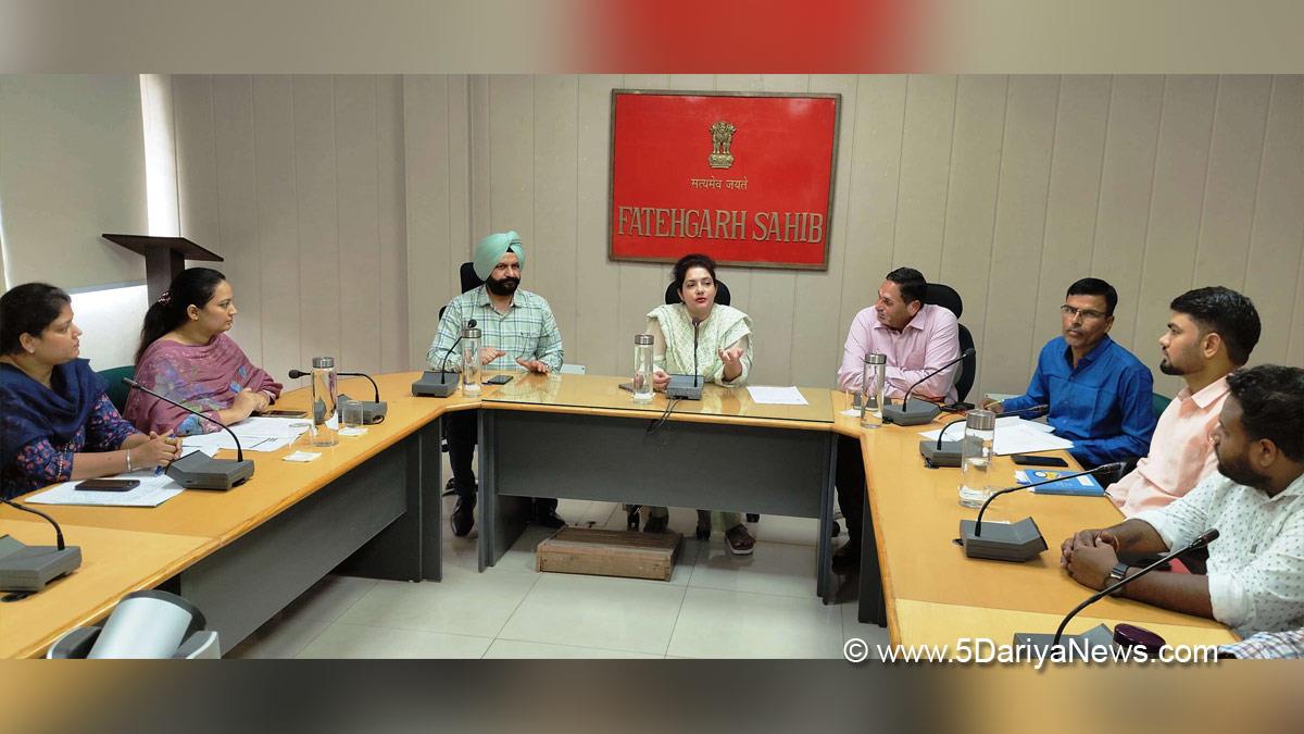 Dr Sona Thind, DC Fatehgarh Sahib, Fatehgarh Sahib, Deputy Commissioner Fatehgarh Sahib 