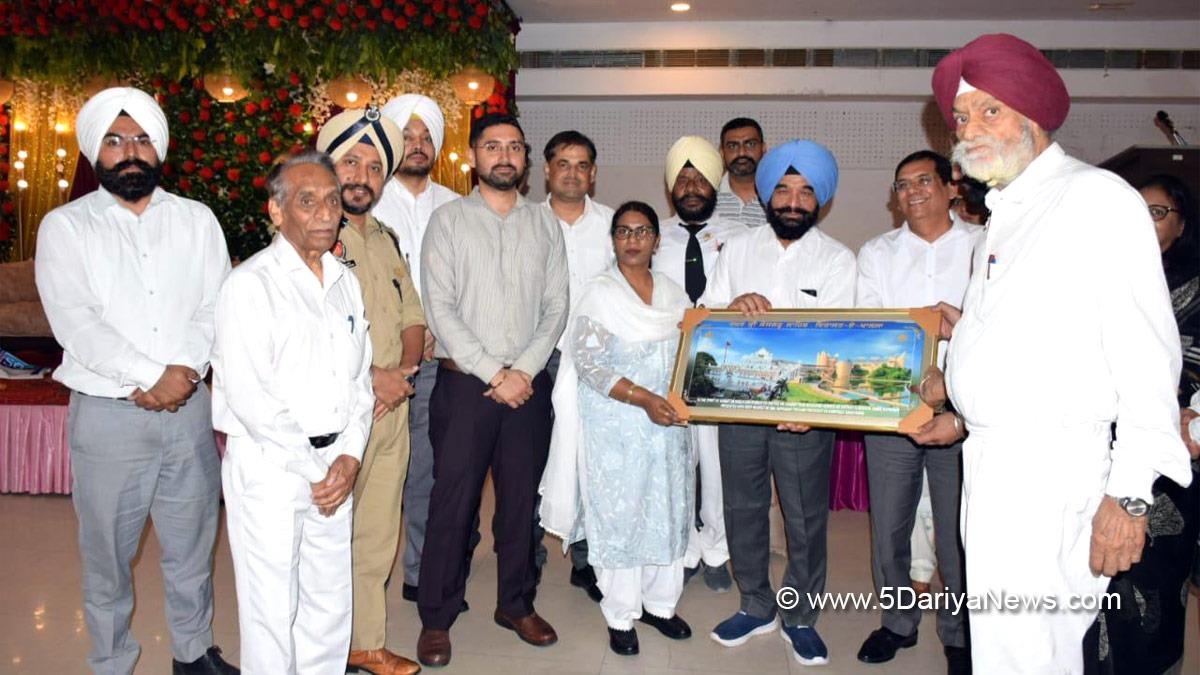  Varjeet Walia, DC Ropar, Deputy Commissioner Ropar, Rupnagar, Ropar, Gulneet Singh Khurana, SSP Gulneet Singh Khurana