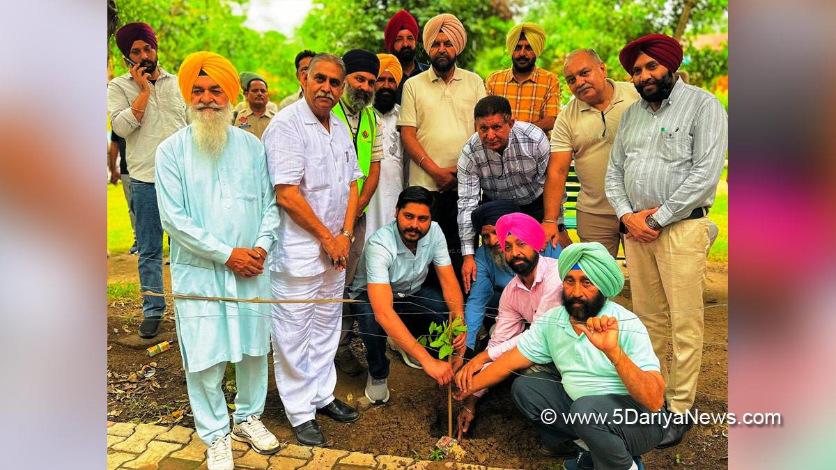 Shery Kalsi, Amansher Singh Shery Kalsi, Batala, AAP, Aam Aadmi Party, Aam Aadmi Party Punjab, AAP Punjab, Tree Plantation, Forest Plantation, Plantation forestry, Tree Planting, Tree Plantation Drive, Plants Sapling