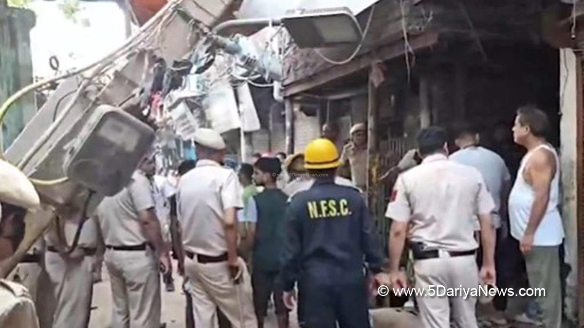 Hadsa, Hadsa Delhi, Delhi Building Collapse
