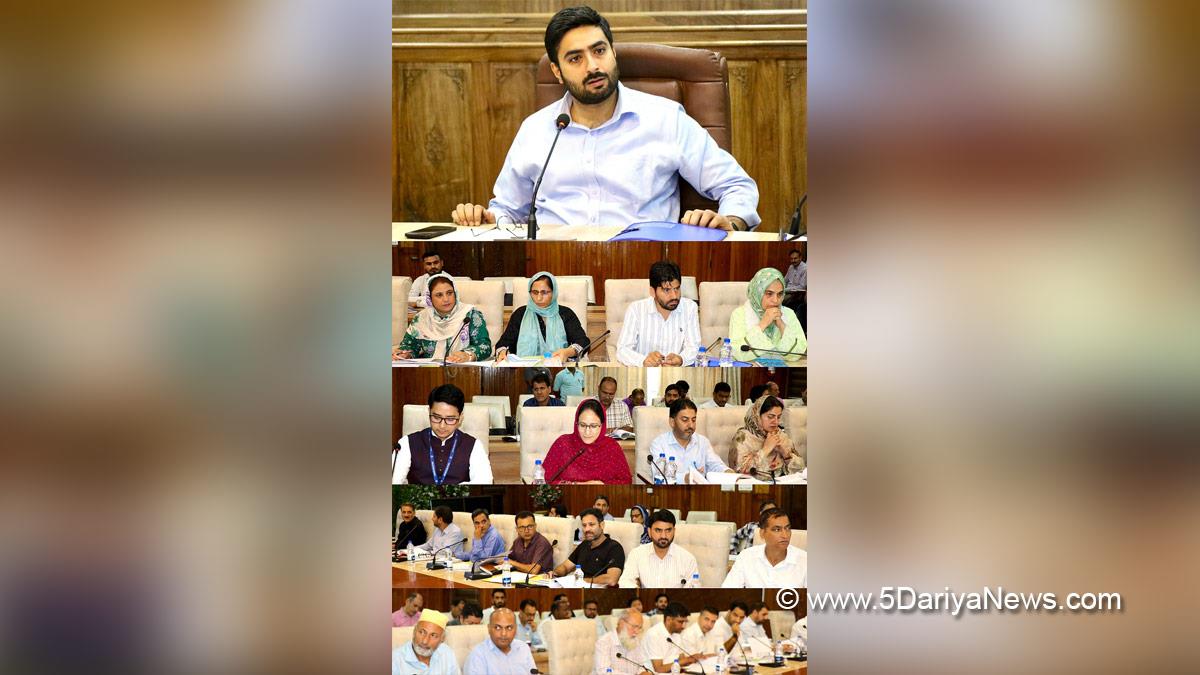 Akshay Labroo, Srinagar, Deputy Commissioner Srinagar, Kashmir, Jammu And Kashmir, District Administration Srinagar, District Level Review Committee, DLRC, District Consultative Committee, DCC