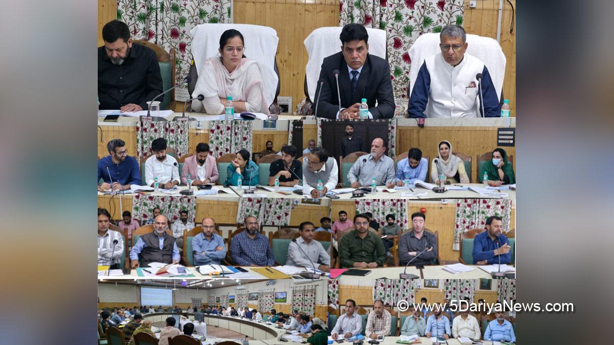 Ayushi Sudan, Kupwara, Deputy Commissioner Kupwara, Kashmir, Jammu And Kashmir, Jammu, District Administration Kupwara, District Development Council Kupwara, Irfan Sultan Panditpori