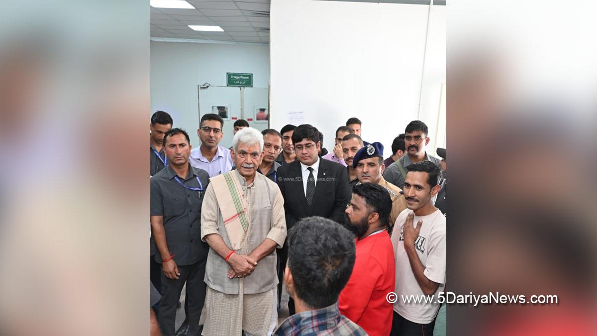 Manoj Sinha, Lieutenant Governor JK, Raj Bhavan, Jammu, Srinagar, Kashmir, Jammu And Kashmir, Jatin Kishore, Ganderbal, Deputy Commissioner Ganderbal, Baltal Base Camp, Shri Amarnath Ji Yatra, Shri Amarnathji Yatra 2025, Amarnathji Yatra, Amarnathji Yatra 2025, Shri Amarnath Ji Pilgrimage, Shri Amarnathji Shrine Board, SASB, SANJY 2025