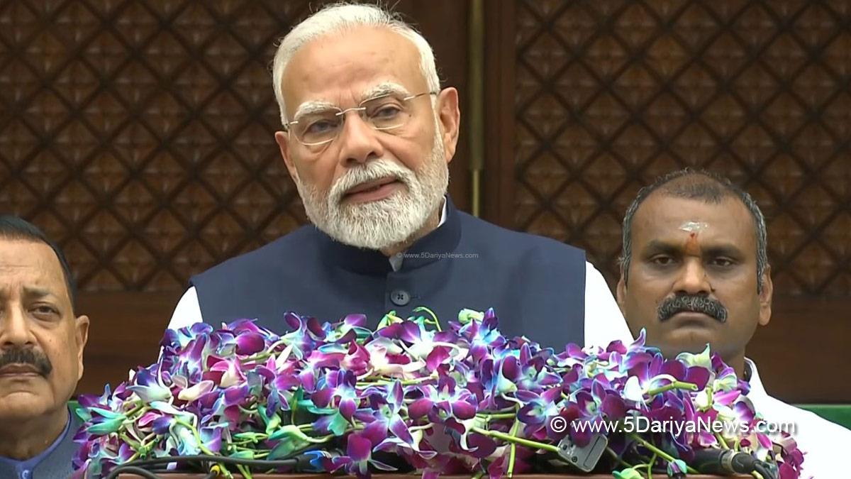 Narendra Modi, Modi, BJP, Bharatiya Janata Party, Prime Minister of India, Prime Minister, Narendra Damodardas Modi, Dr Jitendra Singh, Union Minister of Earth Sciences, Dr Loganathan Murugan, Dr L Murugan