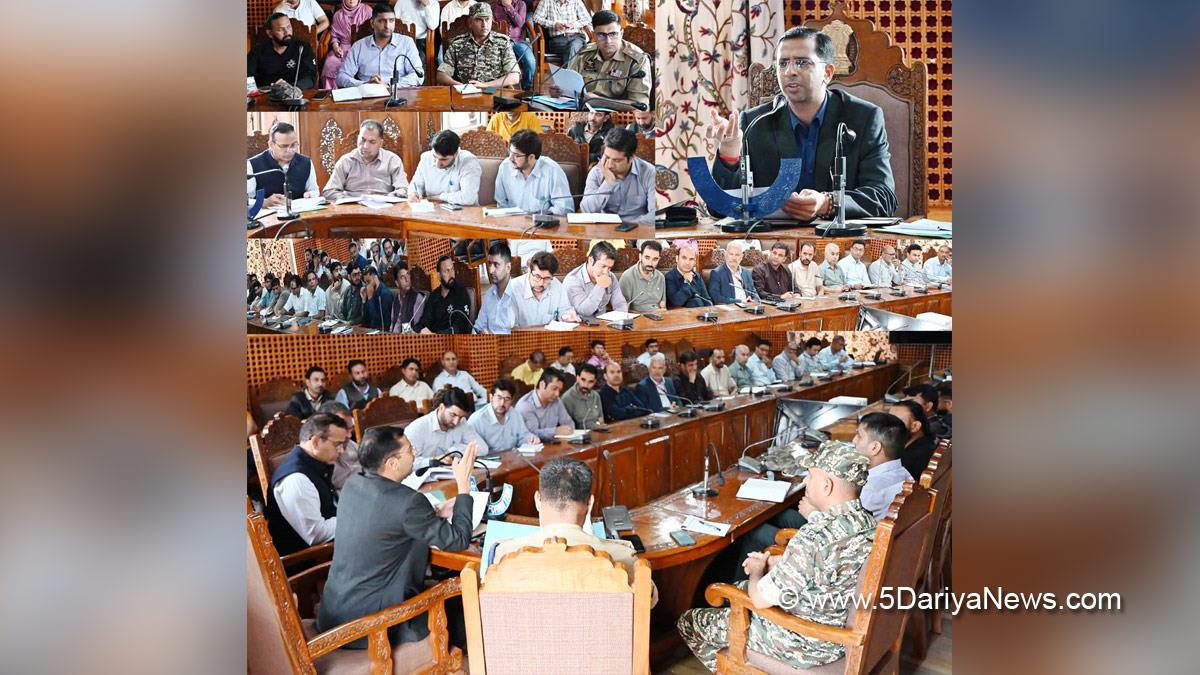 Shishir Gupta, Shopian, DDC Shopian, District Development Commissioner Shopian, Kashmir, Jammu And Kashmir, District Administration 