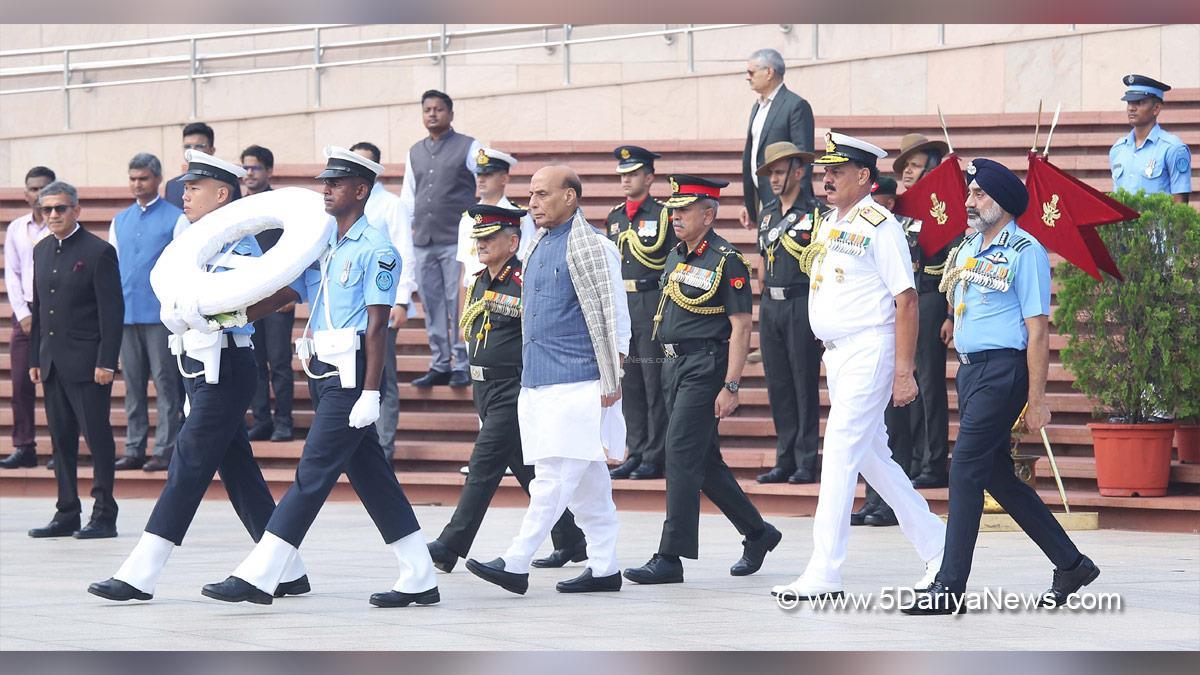 Rajnath Singh, Union Defence Minister, Defence Minister of India, BJP, Bharatiya Janata Party, Kargil Vijay Diwas, Indian Armed Forces, National War Memorial, NWM, Chief of Defence Staff, General Anil Chauhan, Chief of the Naval Staff, Admiral Dinesh K Tripathi, Chief of the Air Staff, Air Chief Marshal AP Singh, Defence Secretary, Rajesh Kumar Singh