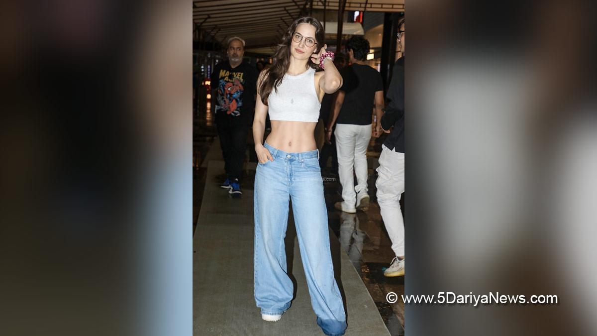 Elli AvrRam, Bollywood, Entertainment, Mumbai, Actress, Cinema, Hindi Films, Movie, Mumbai News, Heroine, Special Day