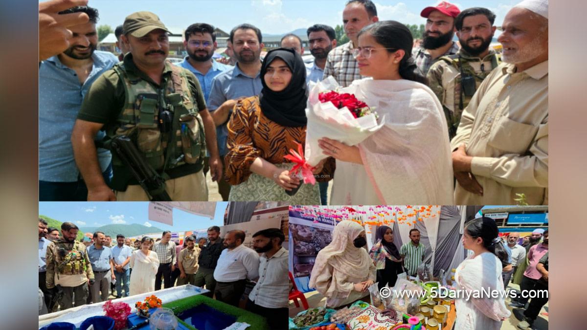 Ayushi Sudan, Kupwara, Deputy Commissioner Kupwara, Kashmir, Jammu And Kashmir, Jammu, District Administration Kupwara, Aakanksha Haat