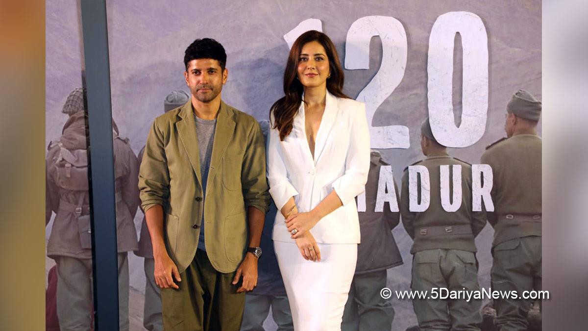 Farhan Akhtar, Bollywood, Entertainment, Mumbai, Actor, Cinema, Hindi Films, Movie, Mumbai News, Raashii Khanna