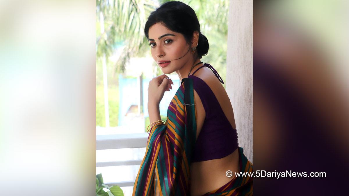 Bollywood, Entertainment, Mumbai, Actress, Cinema, Hindi Films, Movie, Mumbai News, Heroine, Yukti Kapoor