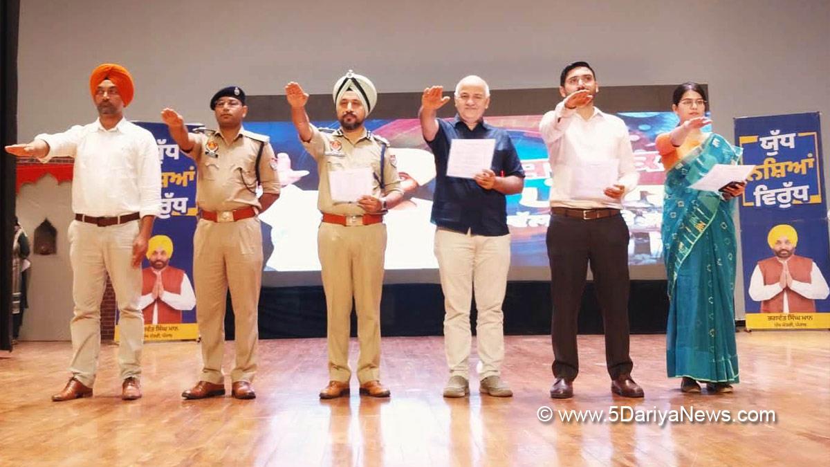 Manish Sisodia, AAP, Aam Aadmi Party, Varjeet Walia, DC Ropar, Deputy Commissioner Ropar, Rupnagar, Ropar, Anti Drug Mission, Drive Against Drugs, Comprehensive Action against Drug Abuse, CADA, Nasha Mukt Bharat Abhiyan, War Against Drugs, Yudh Nashian Virudh