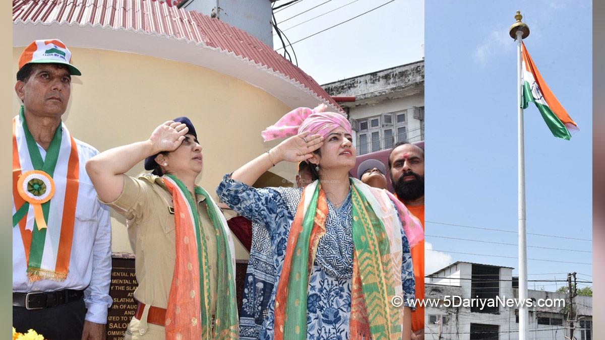 Saloni Rai, Udhampur, DDC Udhampur, District Development Commissioner Udhampur, Kashmir, Jammu And Kashmir, Jammu, District Administration Udhampur, DIG Udhampur Reasi Range, Sarah Rizvi