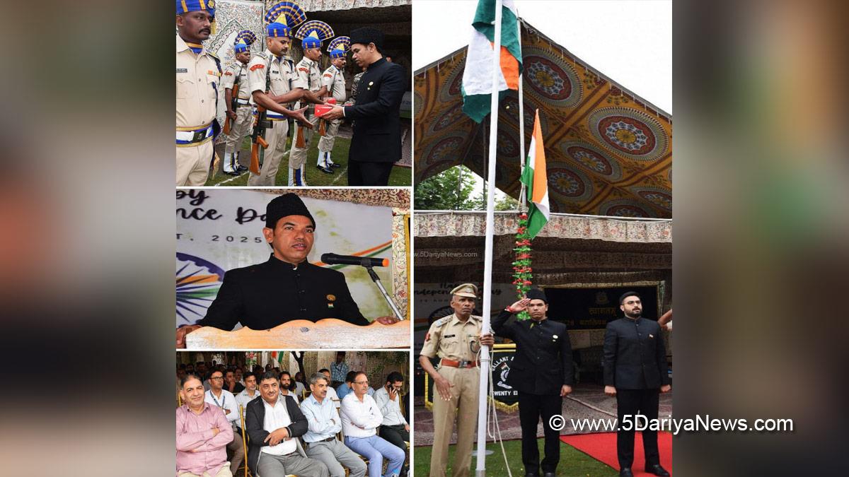 Vijay Kumar Bidhuri, Srinagar, DDC Kashmir, Divisional Commissioner Kashmir, Jammu, Kashmir, Srinagar, Jammu And Kashmir, District Administration Srinagar, Akshay Labroo, DC Srinagar, Deputy Commissioner Srinagar, Independence Day, Independence Day 2025, 79th Independence Day