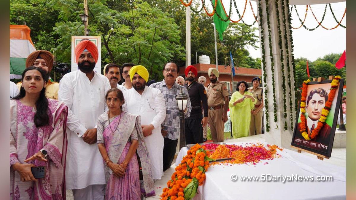 Laljit Singh Bhullar, AAP, Aam Aadmi Party, Aam Aadmi Party Punjab, AAP Punjab, Government of Punjab, Punjab Government, Harbhajan Singh ETO, Sakshi Sawhney, DC Amritsar, Amritsar, Deputy Commissioner Amritsar