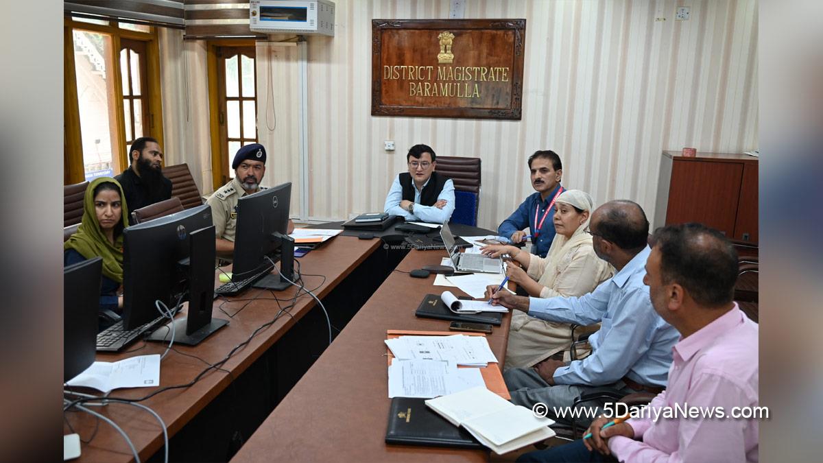 Minga Sherpa, Baramulla, DC Baramulla, Deputy Commissioner Baramulla, Kashmir, Jammu And Kashmir, Jammu, District Administration Baramulla, District Level Coordination Committee, DLCC, Cigarettes and Other Tobacco Products Act, COTPA, National Tobacco Control Programme, NTCP