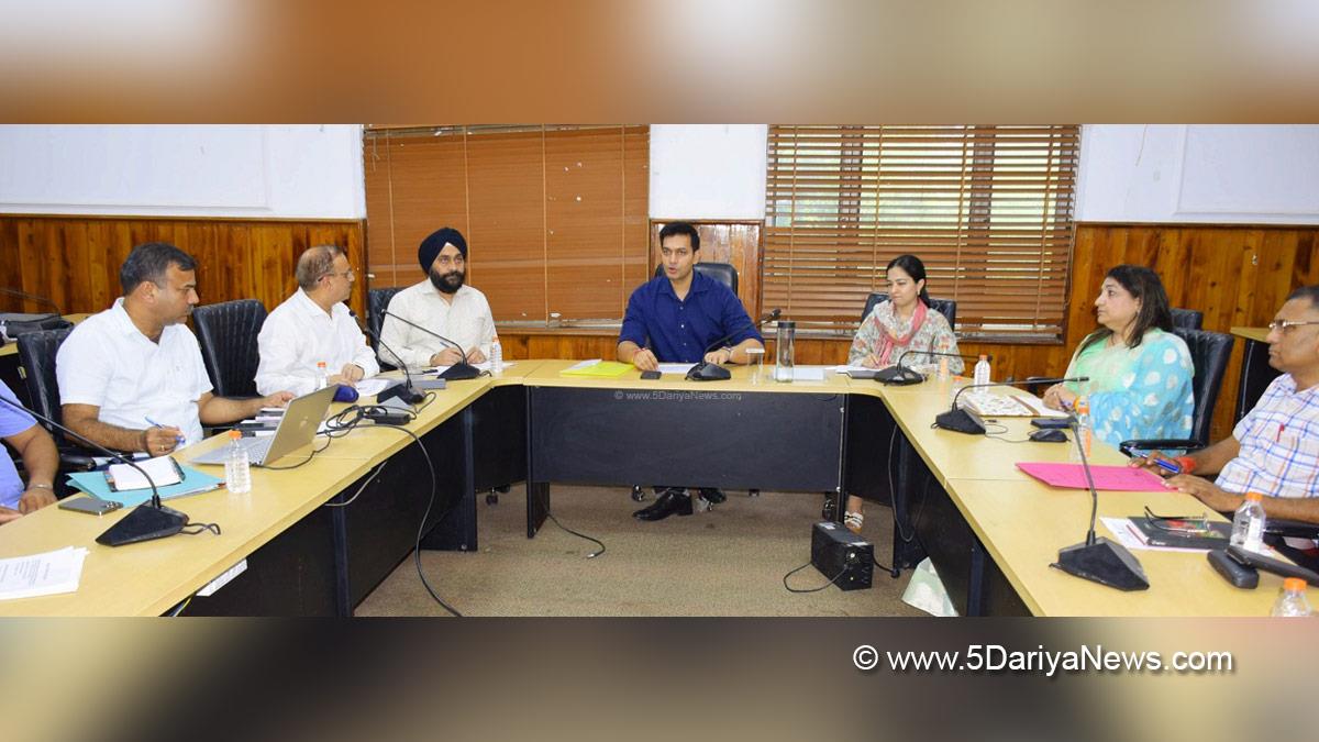 Rakesh Minhas, Dr Rakesh Minhas, DC Jammu, Jammu, Deputy Commissioner Jammu, Kashmir, Jammu And Kashmir, District Administration Jammu