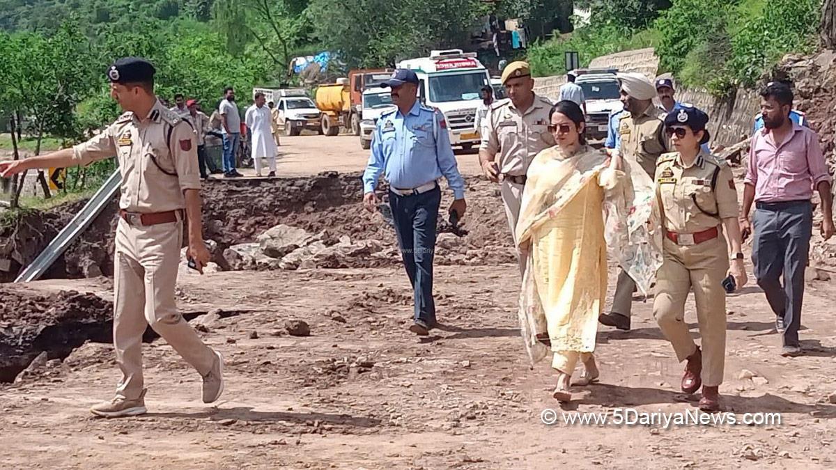 Saloni Rai, Udhampur, DDC Udhampur, District Development Commissioner Udhampur, Kashmir, Jammu And Kashmir, Jammu, District Administration Udhampur, Sarah Rizvi