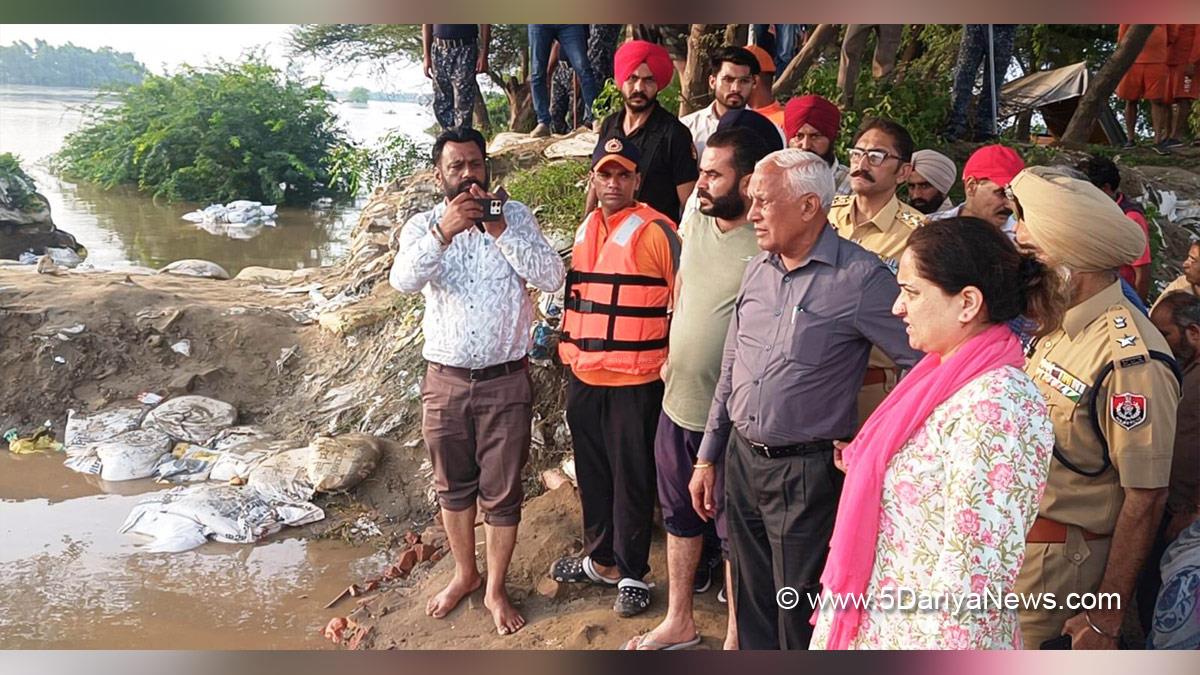 Barinder Kumar Goel, Barinder Kumar Goyal, AAP, Aam Aadmi Party, Aam Aadmi Party Punjab, AAP Punjab, Government of Punjab, Punjab Government, Narinder Pal Singh Sawna, Amarpreet Kaur Sandhu, DC Fazilka, Fazilka, Deputy Commissioner Fazilka