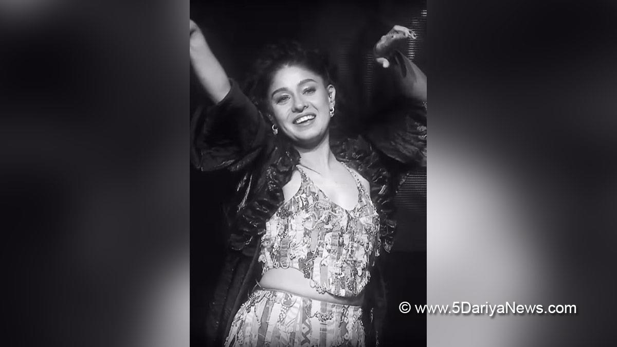 Sunidhi Chauhan, Music, Entertainment, Mumbai, Singar, Song, Mumbai News