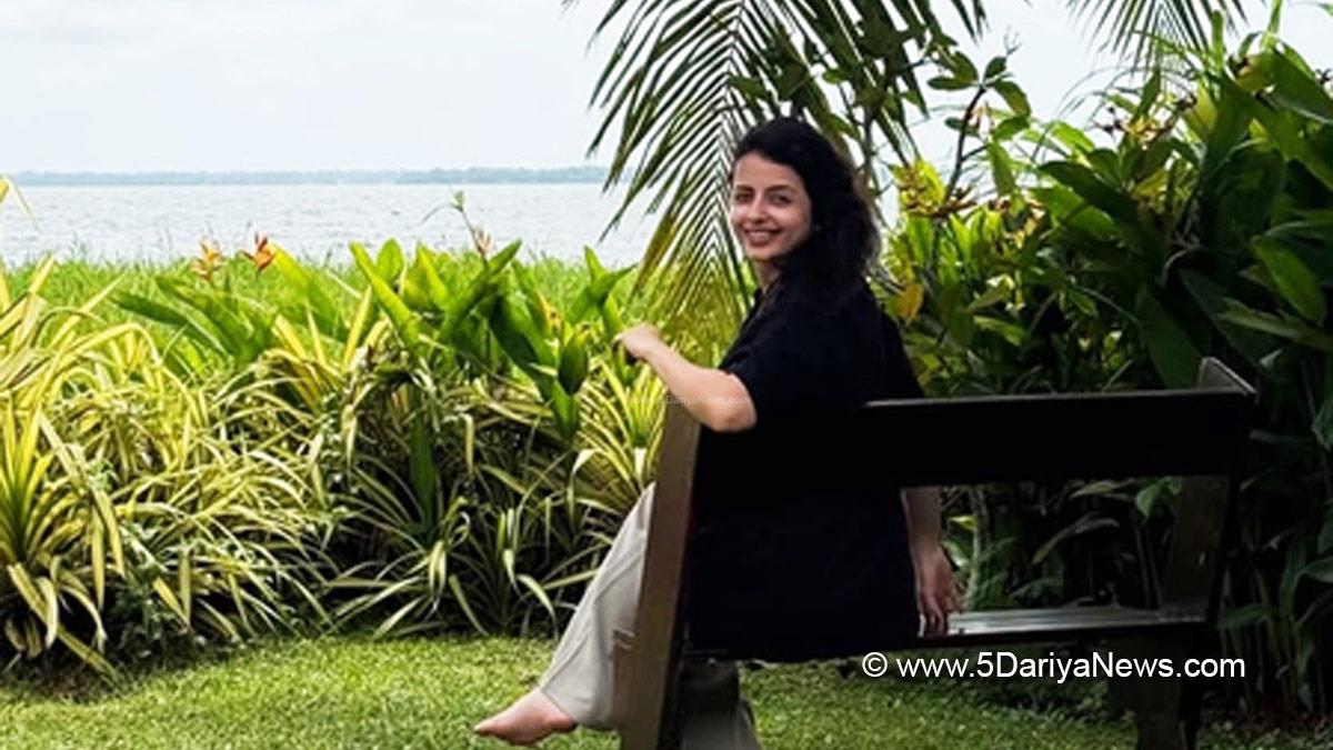Bollywood, Entertainment, Mumbai, Actress, Cinema, Hindi Films, Movie, Mumbai News, Heroine, Shrenu Parikh