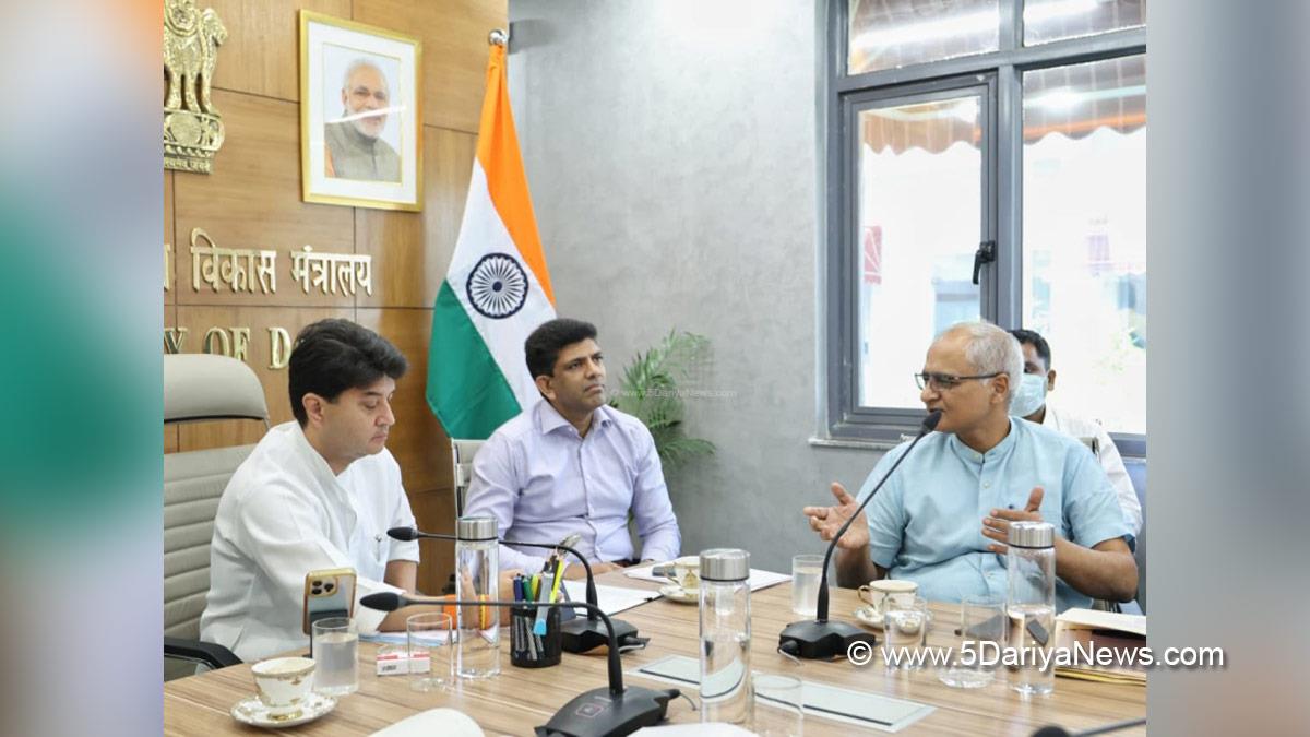 Jyotiraditya Scindia, Jyotiraditya Madhavrao Scindia, BJP, Bharatiya Janata Party, Dr Chandra Shekhar Pemmasani, Dr Pemmasani Chandra Sekhar, Chandra S Pemmasani, Bharat Sanchar Nigam Limited, BSNL, Telecommunications Consultants India Limited, TCIL