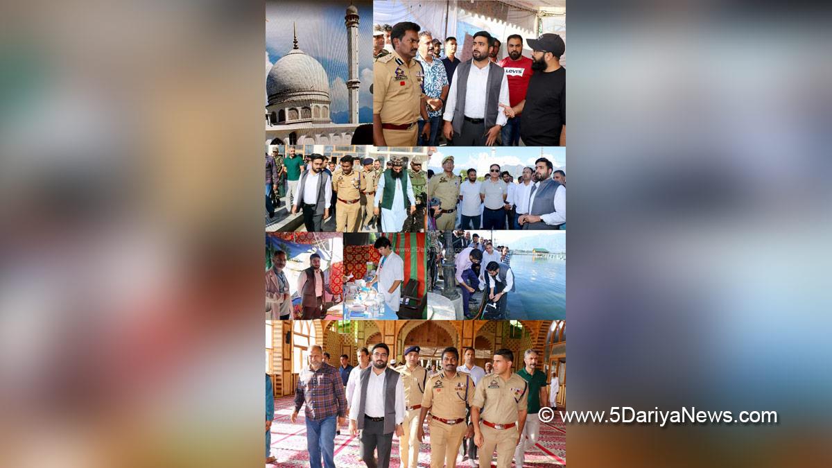 Akshay Labroo, Srinagar, Deputy Commissioner Srinagar, Kashmir, Jammu And Kashmir, District Administration Srinagar, Sundeep Chakravarthy