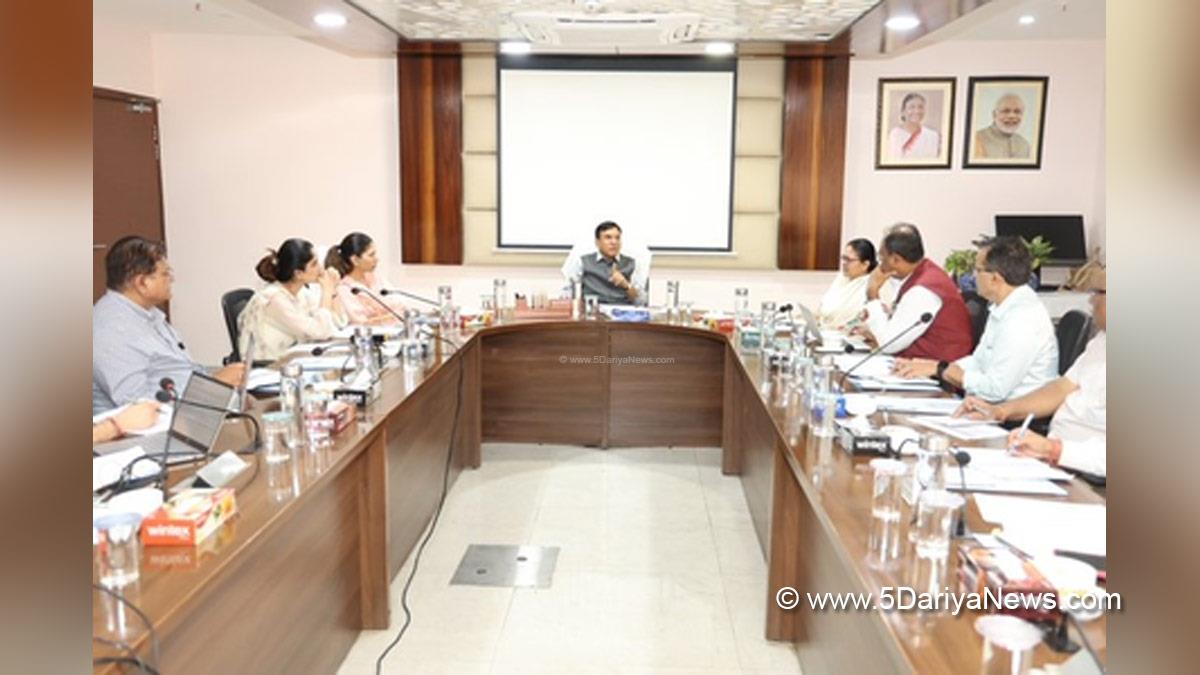 Mansukh Mandaviya, Dr Mansukh Mandaviya, BJP, Bharatiya Janata Party Mera Yuva Bharat Aapda Mitras