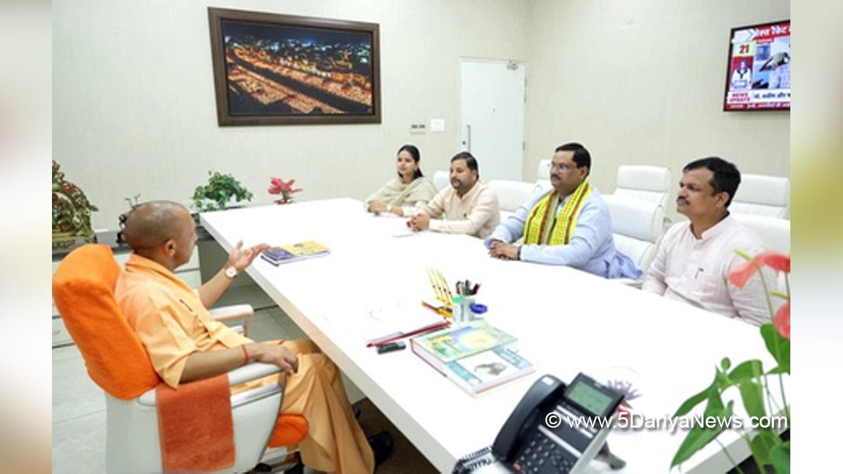 Yogi Adityanath, Lucknow, Uttar Pradesh, BJP, Bharatiya Janata Party, Chief Minister of Uttar Pradesh, Akhil Bharatiya Vidyarthi Parishad, ABVP