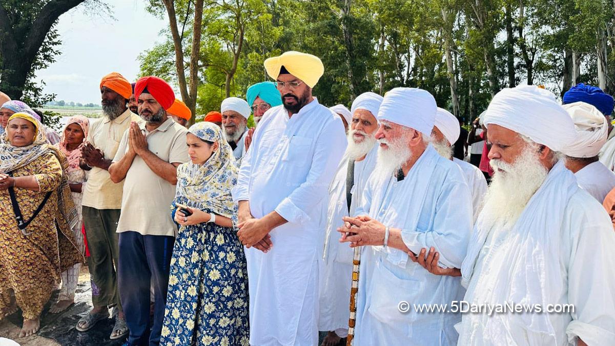 Kuldeep Singh Dhaliwal, AAP, Aam Aadmi Party, Aam Aadmi Party Punjab, AAP Punjab, Sakshi Sawhney, DC Amritsar, Amritsar, Deputy Commissioner Amritsar