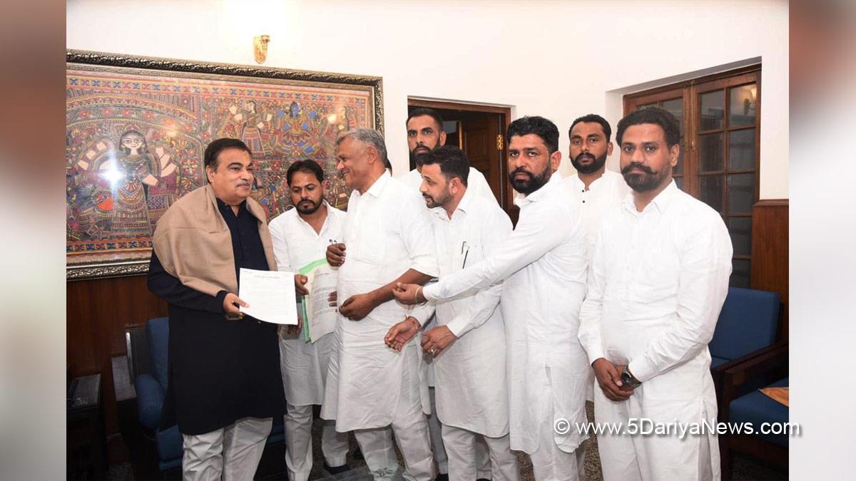 Nitin Gadkari, Nitin Jairam Gadkari, BJP, Bharatiya Janata Party, Union Minister of Road Transport and Highways, Harsh Malhotra, Rambir Bhatti